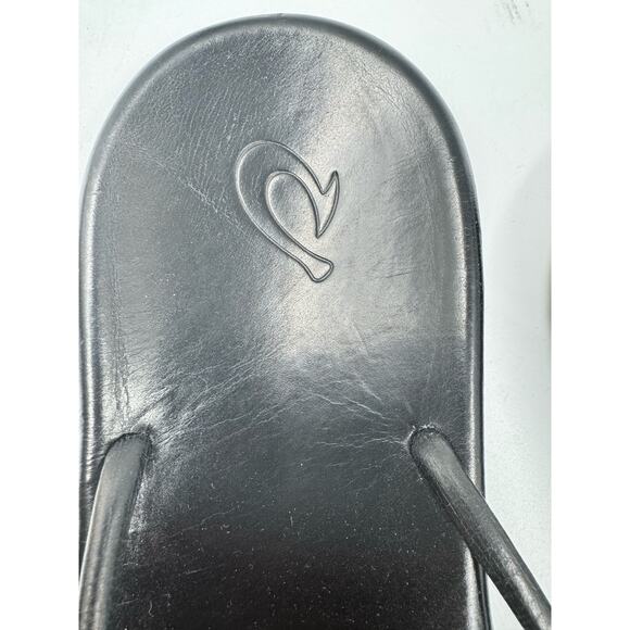 Olukai Black Leather Sandals flip flops Pre owned Size 10 - Picture 3 of 6